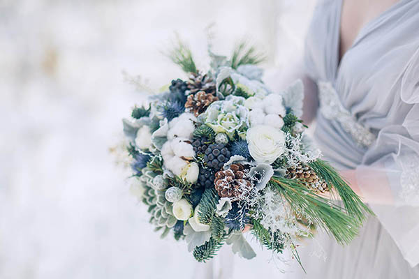 Winter wedding bouquet