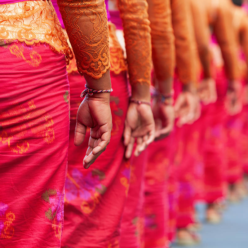 Balinese women carrying offerings for Hindu ceremony