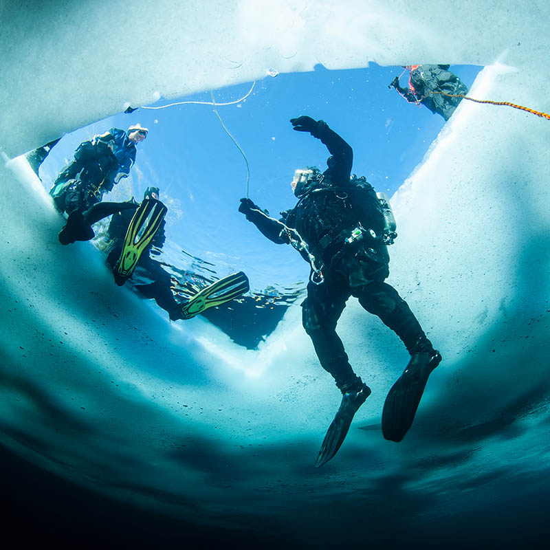 Winter ice diving, Canada