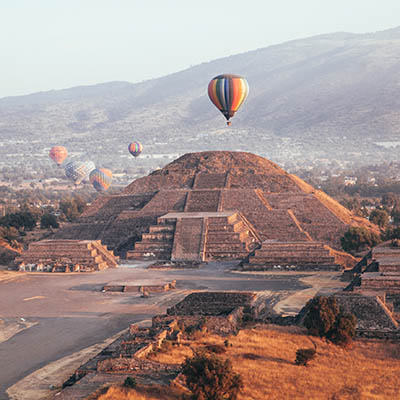 View of Teotihuacán pyramids from a hot air balloon, Mexico