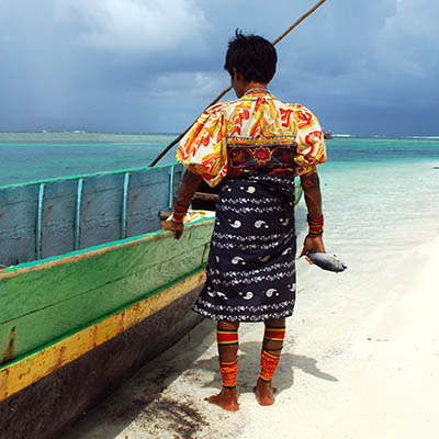 Fishing with the Kuna Indians in the San Blas islands, Panama